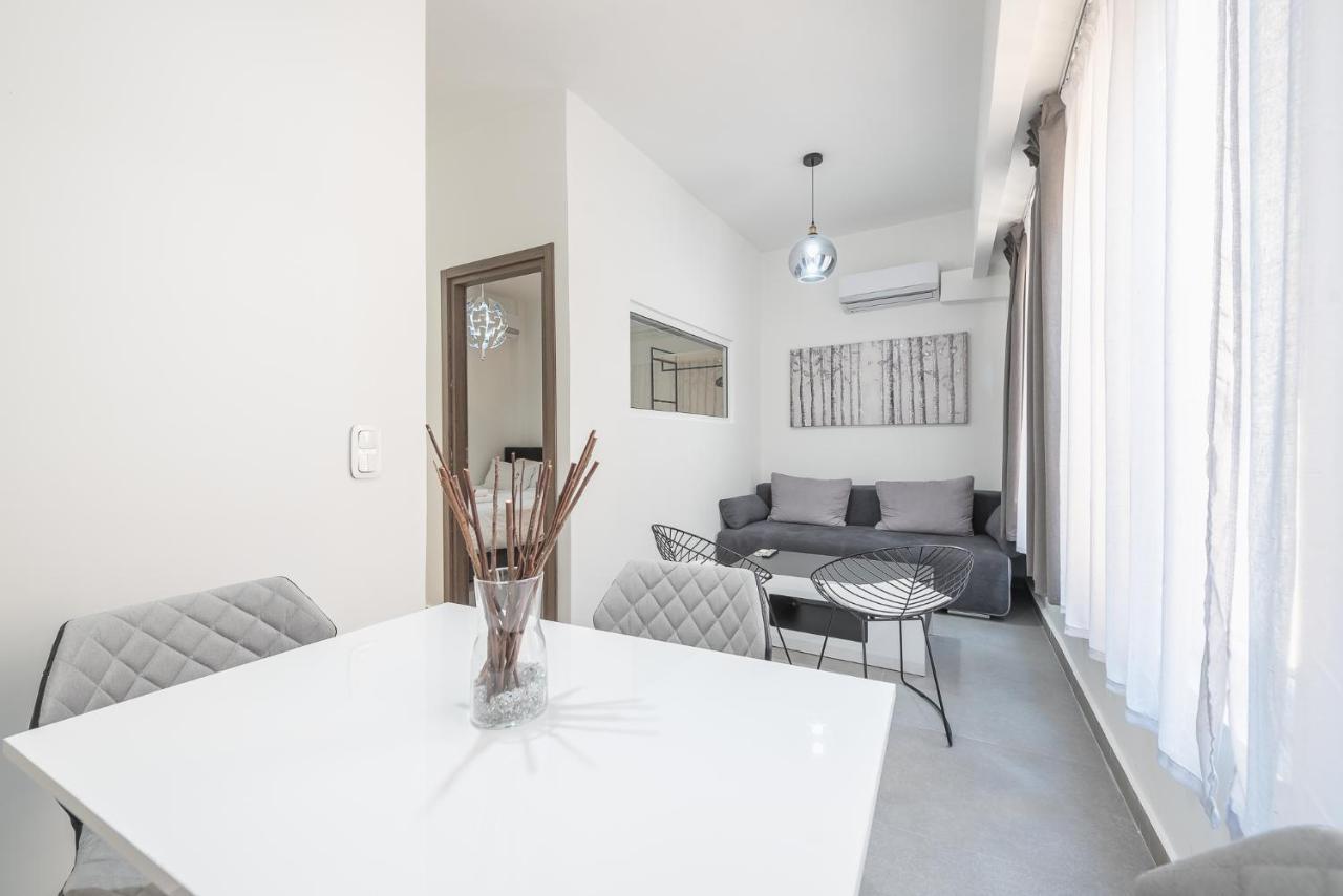Iguana Gold Luxury Suites 2 Atina Dış mekan fotoğraf