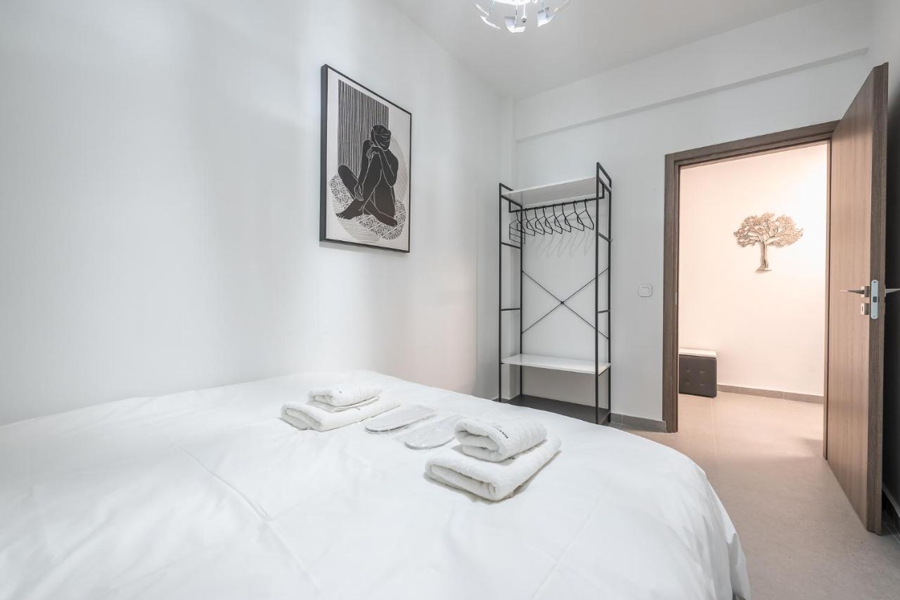 Iguana Gold Luxury Suites 2 Atina Dış mekan fotoğraf
